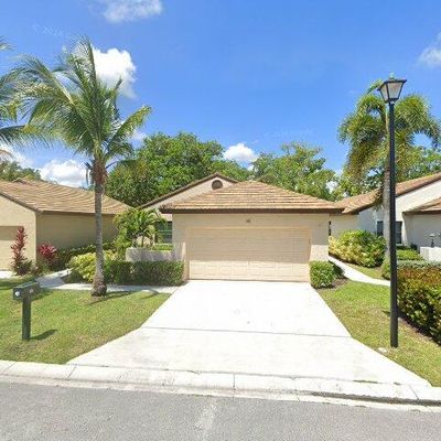 48 Ironwood Way N, Palm Beach Gardens, FL 33418