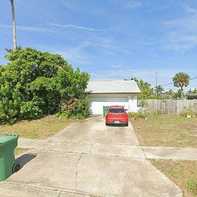 484 Greenway Ave, Satellite Beach, FL 32937