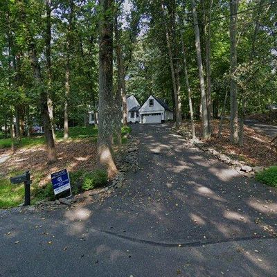 486 Bellwood Park Rd, Asbury, NJ 08802