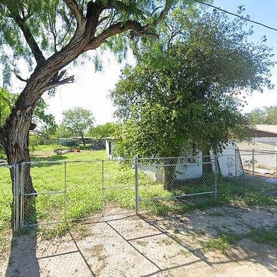 495 Felix Martinez St, Los Ebanos, TX 78565