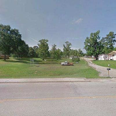 495 Rough Rider Dr, Center, TX 75935