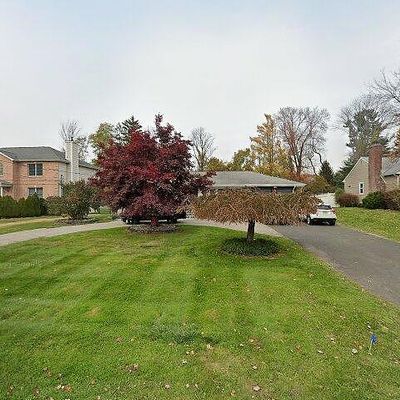 5 Pine Cone Ln, Sparta, NJ 07871