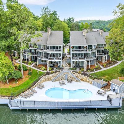 50 Country Club Vlg, Lake Toxaway, NC 28747