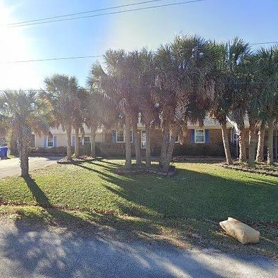 501 Greenville Ave, Carolina Beach, NC 28428