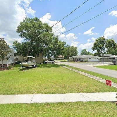 502 E Edward St, Erath, LA 70533