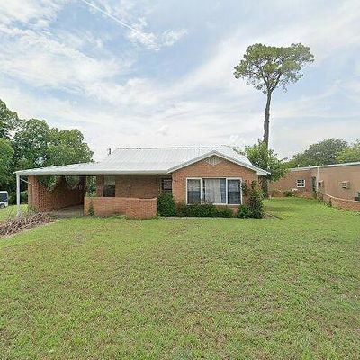 503 N Graham St, Henrietta, TX 76365