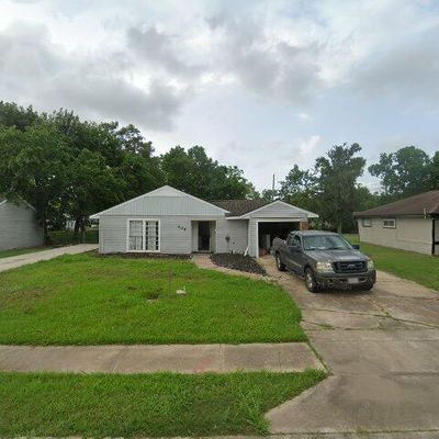 506 Center Way St, Lake Jackson, TX 77566