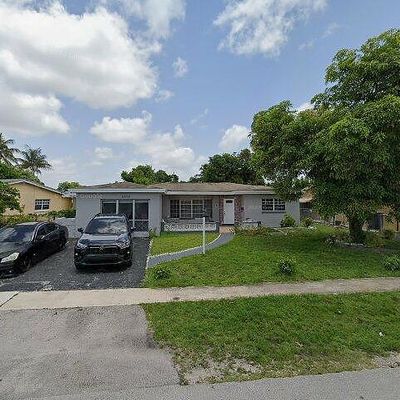 5079 Nw 41 St Ct, Lauderdale Lakes, FL 33319