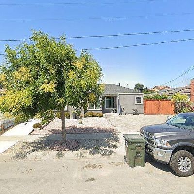 51 Myrtle Ct, Salinas, CA 93905