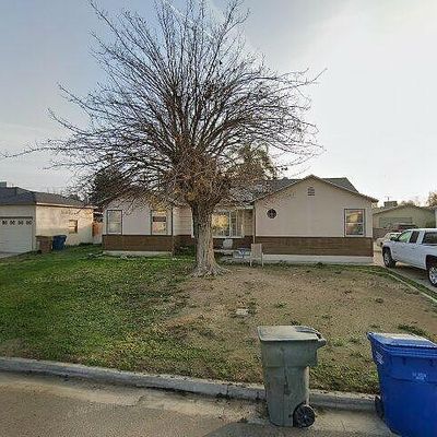 510 Loch Lomond Dr, Bakersfield, CA 93304