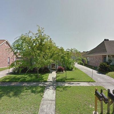 4444 Blueribbon Dr, Baton Rouge, LA 70814