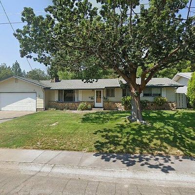 449 Bel Air Ave, Weed, CA 96094