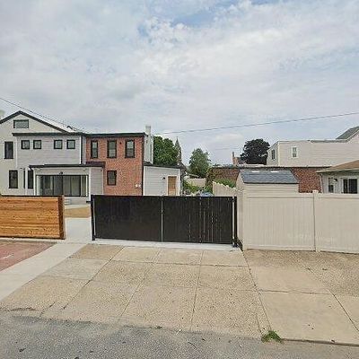 4501 E Thompson St, Philadelphia, PA 19137