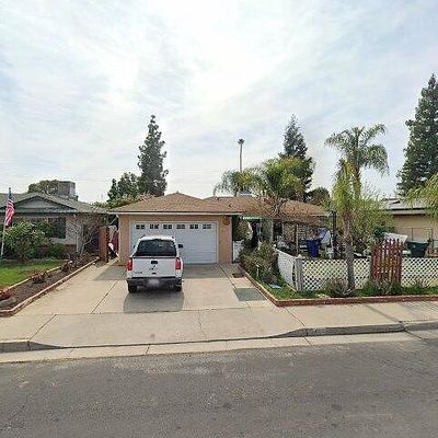 464 W Rialto Ave, Clovis, CA 93612