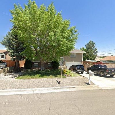 5502 Lee Ln, Farmington, NM 87402