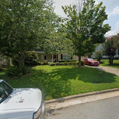 558 Orchard Ridge Ln, Greensboro, NC 27455