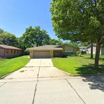 5601 S 22 Nd St, Milwaukee, WI 53221