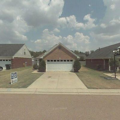 5706 Alexandria Ln, Southaven, MS 38671