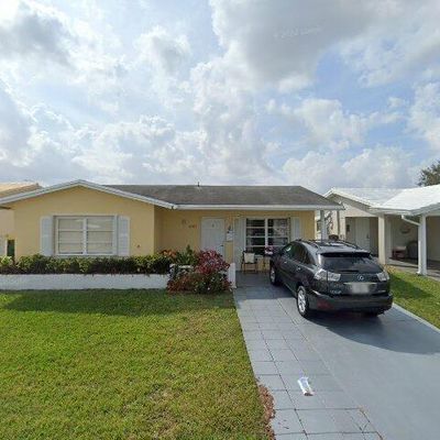 5707 Nw 85 Th Ave, Tamarac, FL 33321