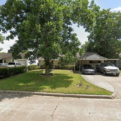 5722 Lakefield Dr, Houston, TX 77033