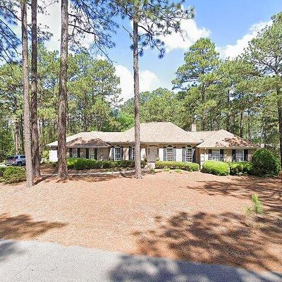 585 Donald Ross Dr, Pinehurst, NC 28374