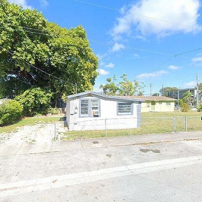 5900 Nw 13 Th Ave, Miami, FL 33142