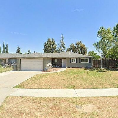 5991 E Pontiac Way, Fresno, CA 93727