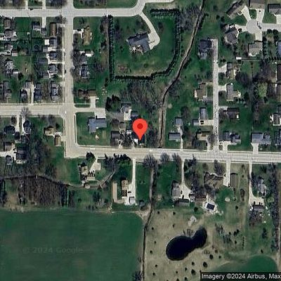 6 E Main St, Hilbert, WI 54129