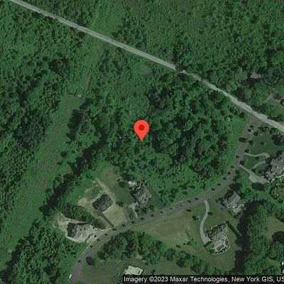 6 Exeter Ln, Hamburg, NJ 07419