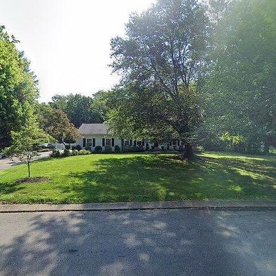 6 Landing Ln, Princeton Junction, NJ 08550