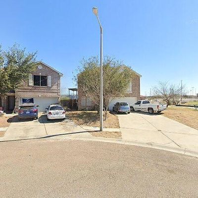 601 Pinos Cir, Laredo, TX 78043