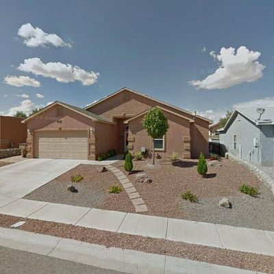 5185 Cats Eye Rd, Las Cruces, NM 88012