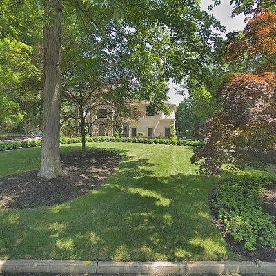 52 Hopper Farm Rd, Upper Saddle River, NJ 07458