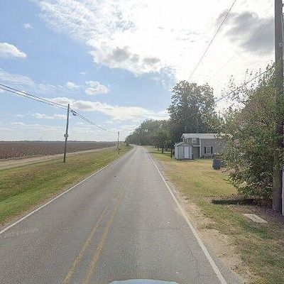 5233 Moon Lake Rd, Dundee, MS 38626