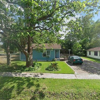 526 Barkley St, Houston, TX 77022