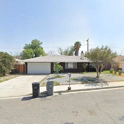 527 Fern Pl, Hemet, CA 92543