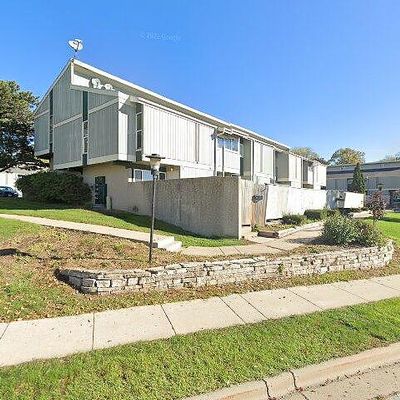 529 East Blf, Madison, WI 53704