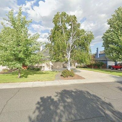 535 S Sandalwood Pl, Moses Lake, WA 98837