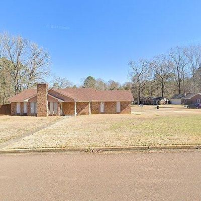 5384 Brookhollow Dr, Jackson, MS 39212