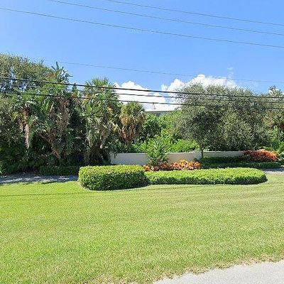 540 Palm Island Ln, Vero Beach, FL 32963