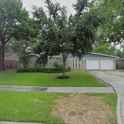 5419 Saxon Dr, Houston, TX 77092