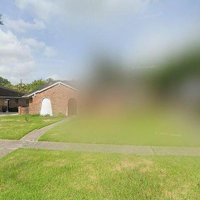 5419 Golf Dr, Houston, TX 77091