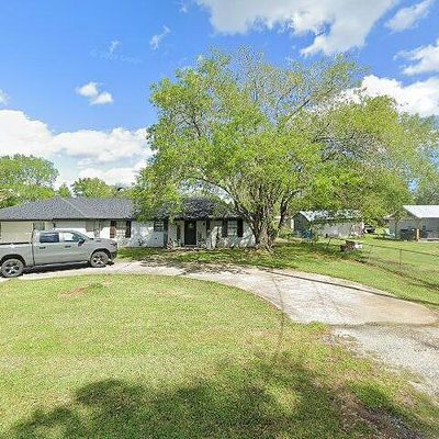 544 Pin Oak Dr, Orange, TX 77632