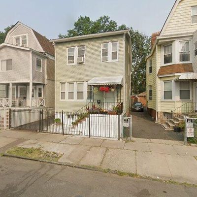 547 S Clinton St, East Orange, NJ 07018