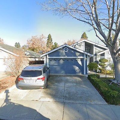 640 Arcadia Dr, Vacaville, CA 95687