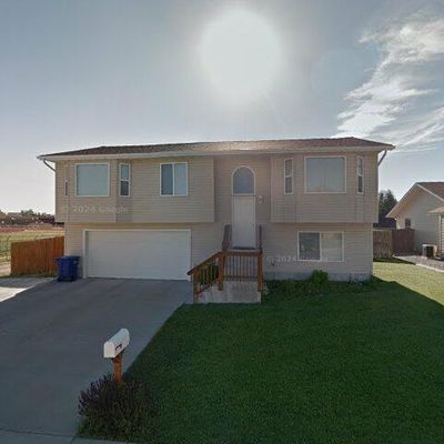 643 Willowridge Dr, Riverton, WY 82501