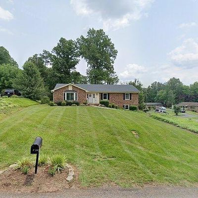 6501 Spanish Oak Dr, Rural Hall, NC 27045