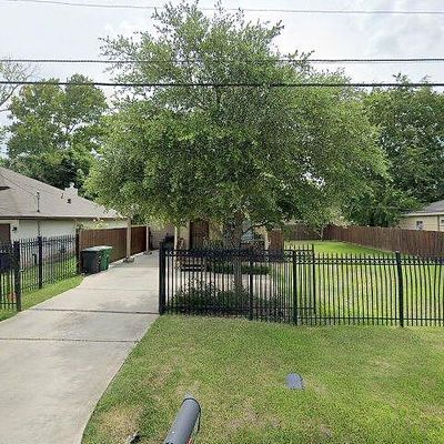 6521 Arabella St, Houston, TX 77091