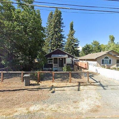 662 1 St St, Upper Lake, CA 95485