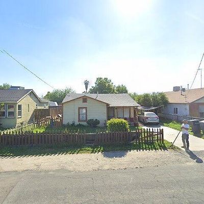 669 S 11 1/2 Ave, Hanford, CA 93230